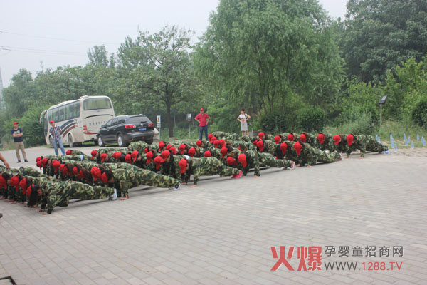 �]�������Ă�(g��)�ˣ�ֻ�������ĈF(tu��n)�(du��)