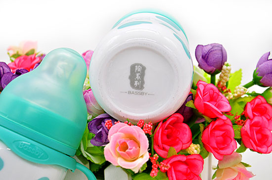 ؐ˹�Ȼòʴɮ��Ό����Ԅ���ƿ�Gɫ