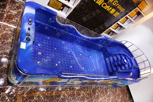 維尼寶貝藍(lán)色長(zhǎng)方形浴缸