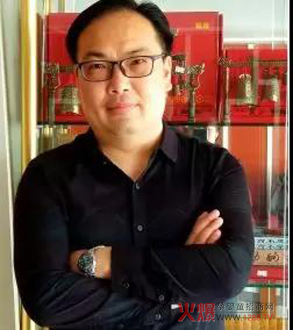 12���(ji��n)��������������Ϻ����׽��ܱ���ĸ��Ʒ�Ƶİl(f��)չ֮������������ĸ�����۷��(hu��)����վ!