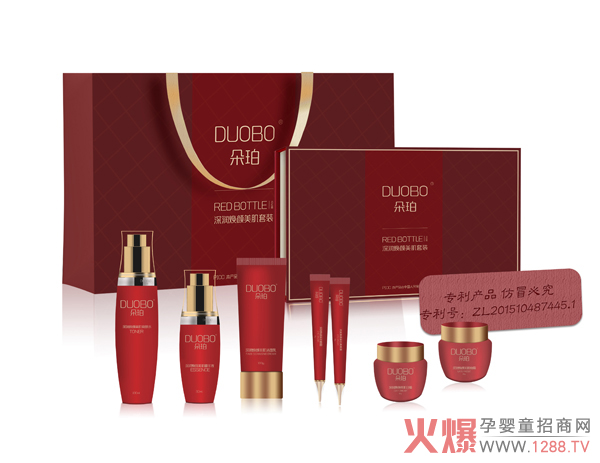 ����֮�������m��ĸ���ĮaƷ�����������o�wϵ�ж���Ʒ���N�K�ˣ���Ʒ�|������A��