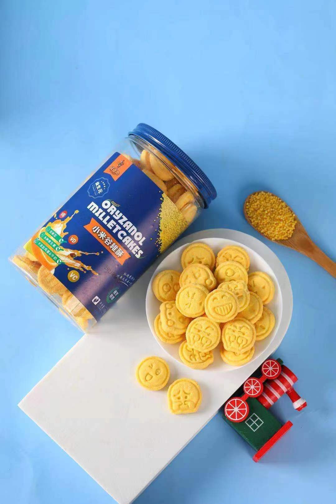   �ߵ�¹С�׹ȾS�� ����Ԫ