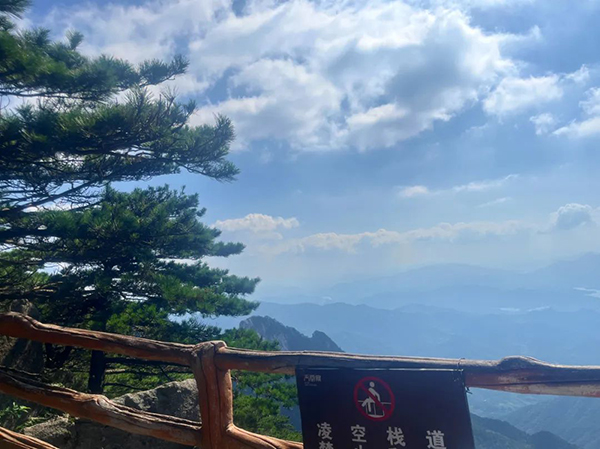 施貝安阜陽(yáng)地區(qū)VIP皖西親水之旅3.jpg 施貝安阜陽(yáng)地區(qū)VIP皖西親水之旅3.jpg