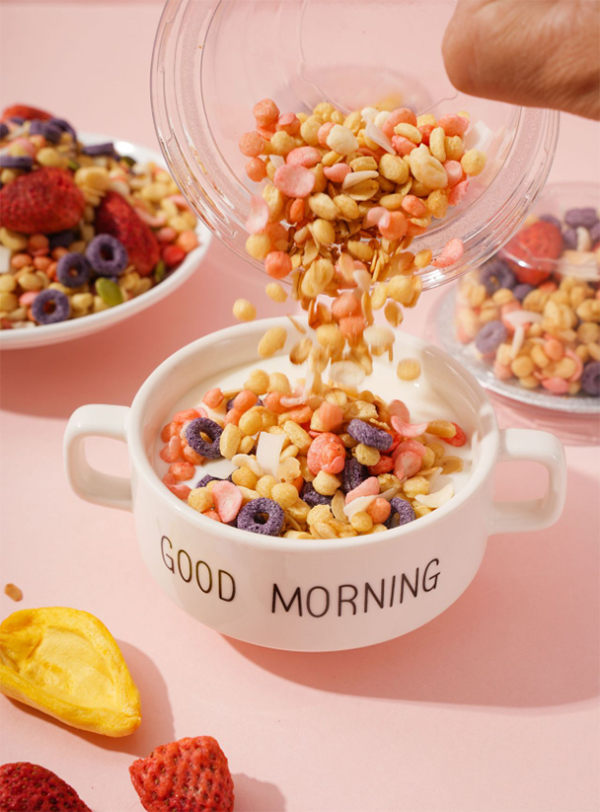 草莓酸奶谷物杯蓋.jpg 草莓酸奶谷物杯蓋.jpg