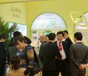 �W�؁���������չչ���D