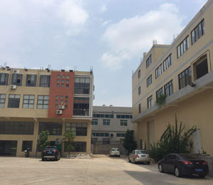 ���S���^