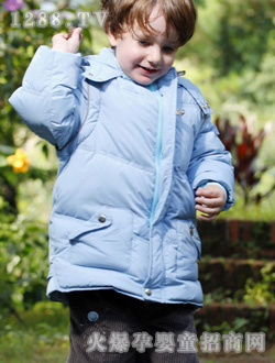 �(y��ng)�����{(l��n)ɫͯ�\