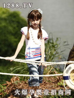 小毛蟲春夏裝海軍系列圓領(lǐng)女裝