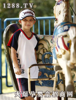 小毛蟲春夏裝紅色系列休閑裝