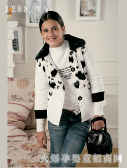 托尼艾米女童長(zhǎng)袖秋裝L號(hào)