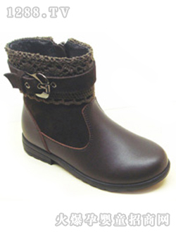 ��ô������ɫСͯ�r�����eƤѥ