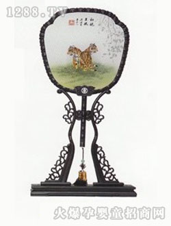 ���M�������]��̥ë�C