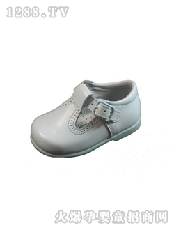 ���ǰ�ɫ�냺Ь