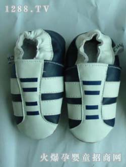 ϲ�R���{��ɫ�냺Ь