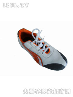 ���ǰ�ɫ�\��Ь