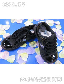 �Ϙ���ͯЬ�\�ӌ��Һ�ɫ