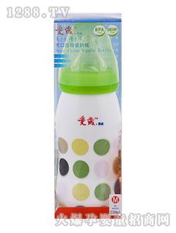 愛歲采晶骨瓷奶瓶DSC_1339