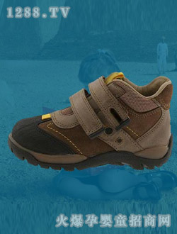 ������ɫ�\(y��n)��(d��ng)Ь