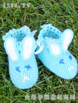 ��������ɫ����Ь