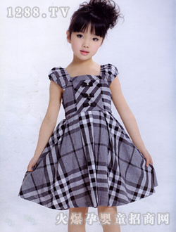 �{ɫ���`�B��ȹ