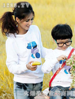 С�ɘ�(l��)��ɫ�H���b