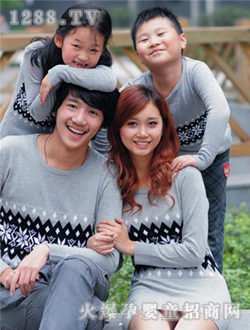 С�ɘ�(l��)��ɫ�H���b