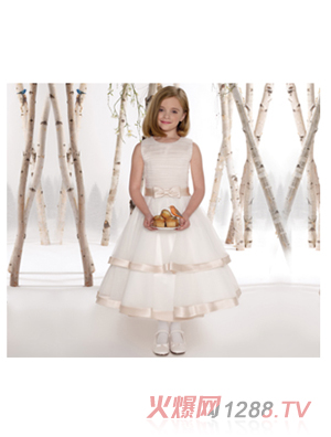 Joan Calabrese��ͯ�Y����ɫ