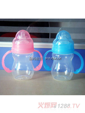 品尚標(biāo)準(zhǔn)口徑弧形硅膠奶瓶