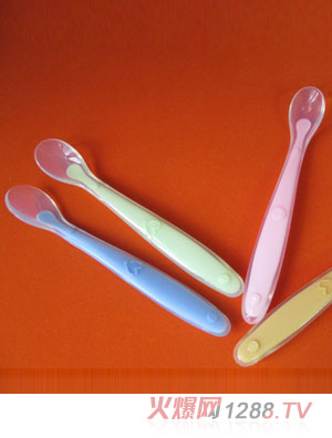 苗哺專(zhuān)家安全多用途嬰兒硅膠勺