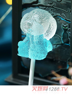 ���Ƥ�����(d��ng)���Ɍ�(du��)������-С���u׃�{(l��n)ɫ